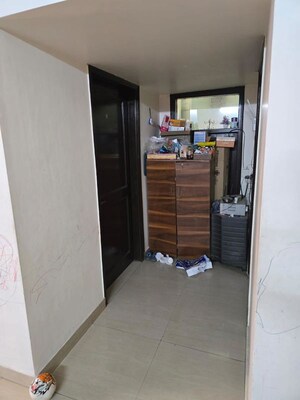 Room in 2 BHK Builder Floor at Sector 52 – for Rent