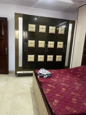 Room in 6+ BHK Villa at Sector 26 – for Sale