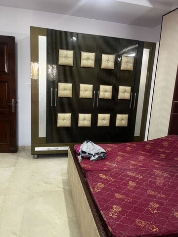 Room in 6+ BHK Villa at Sector 26 – for Sale