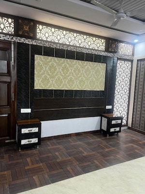 6+ BHK Villa – Exterior View View at Sector 26 - for Sale