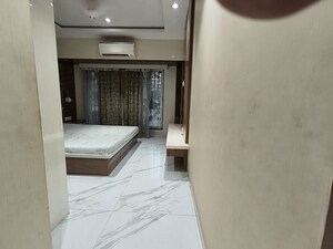 Room in 2 BHK Apartment at Tharwani Rosewood Heights, Kharghar Sector 10 – for Rent