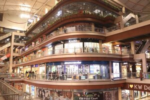  Shop For Sale in KW Delhi 6, Raj Nagar Extension