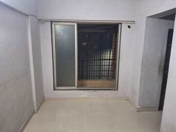 Room in 1 BHK Apartment at Jogeshwari East – for Rent