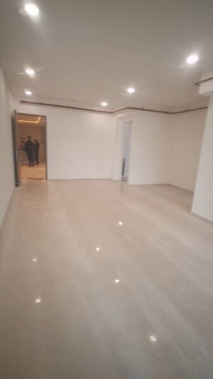 6 BHK Apartment For Sale in Prabhakar Esquina Private Residence, Oshiwara