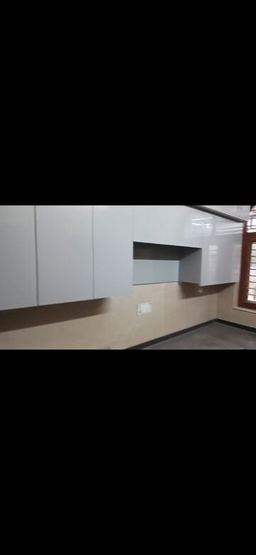 Kitchen in 4 BHK Independent House at Tarang Orchid, Sector 28 – for Rent