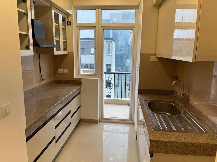 Kitchen, smart-world-orchard 3 Bedroom 1680 Sq.Ft. Apartment In Sector 61 Gurgaon 9947310