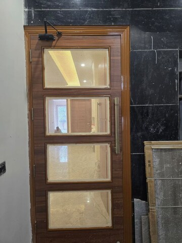 Room in 3 BHK Builder Floor at Puri Kohinoor, Sector 89 – for Sale