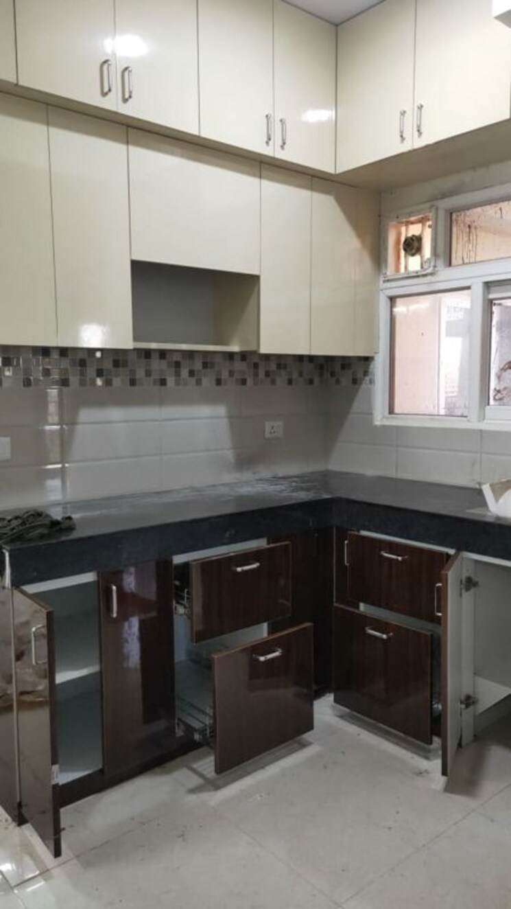 Kitchen, signature-global-orchard-avenue 2 Bedroom 750 Sq.Ft. Apartment In Sector 93 Gurgaon 9947340