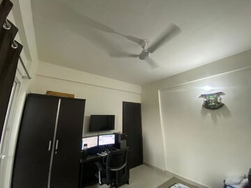 Furnished Amenities in 2 BHK Apartment at Signature Global Orchard Avenue, Sector 93 – for Rent