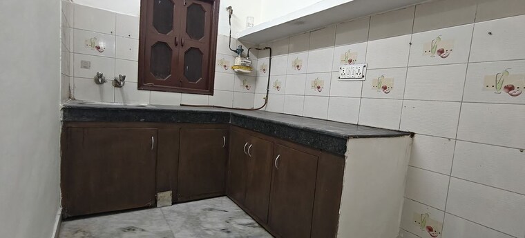 Kitchen, mayur vihar 2 Bedroom 700 Sq.Ft. Builder Floor In Mayur Vihar Delhi 9947350