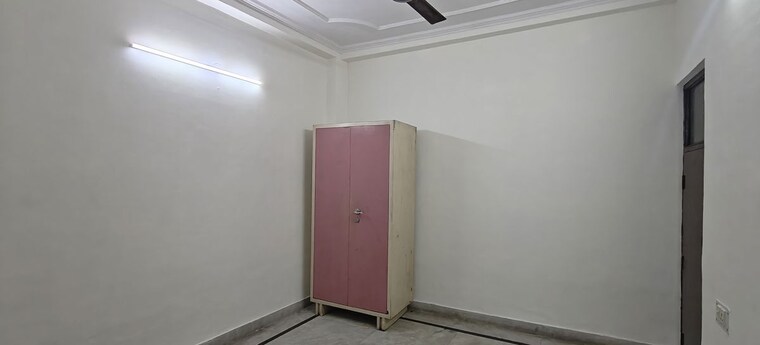 Room, mayur vihar 2 Bedroom 700 Sq.Ft. Builder Floor In Mayur Vihar Delhi 9947350