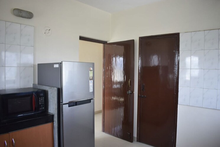 undefined, model colony 3 Bedroom 1950 Sq.Ft. Apartment In Model Colony Pune 9947292