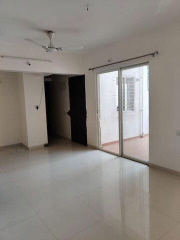 Room in 2 BHK Apartment at Godrej Park Ridge, Manjari – for Rent