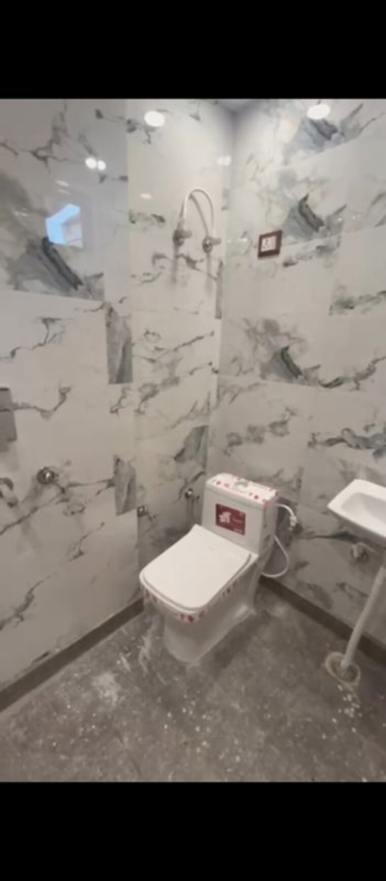 Bathroom, uttam nagar 2 Bedroom 60 Sq.Yd. Builder Floor In Uttam Nagar Delhi 9947407