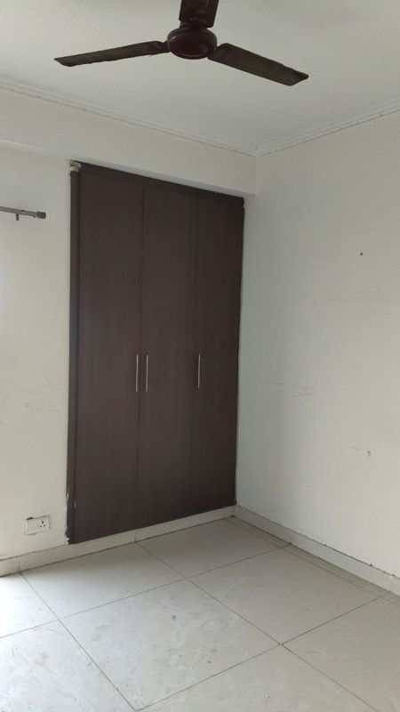 2 BHK Apartment For Rent in Gaur City 2 - 14th Avenue