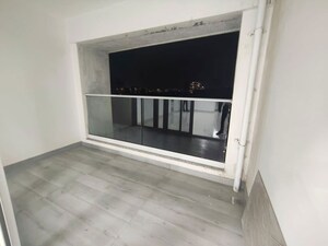 Room in 3 BHK Apartment at Space Paramount Tower, Kondhwa – for Sale