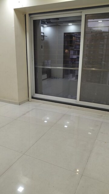 Room in 2 BHK Apartment at Tricity palacio, Seawoods – for Sale