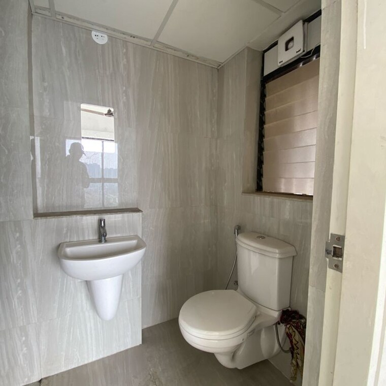 Bathroom, runwal-gardens-phase-2 1.5 Bedroom 505 Sq.Ft. Apartment In Dombivli East Thane 9947427
