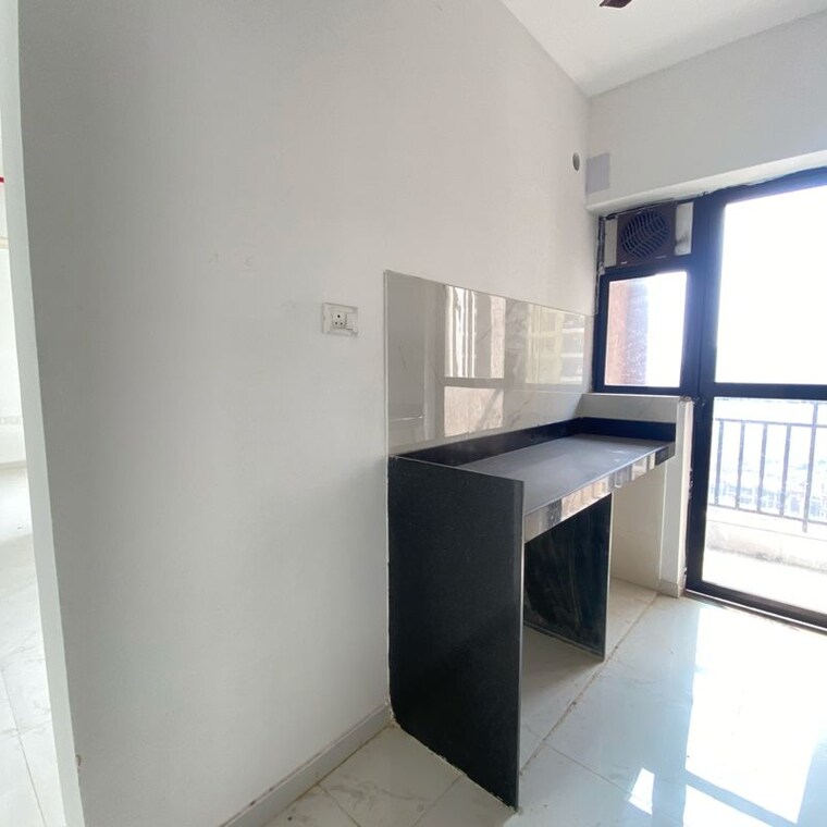 Kitchen, runwal-gardens-phase-2 1.5 Bedroom 505 Sq.Ft. Apartment In Dombivli East Thane 9947427