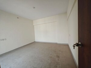 Room in 4 BHK Apartment at Chembur – for Rent