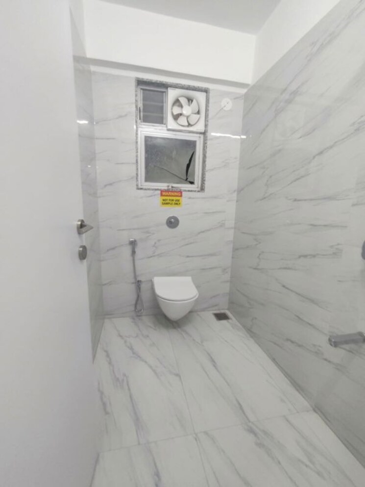 Bathroom, space-paramount-tower 3 Bedroom 1584 Sq.Ft. Apartment In Kondhwa Pune 9947448