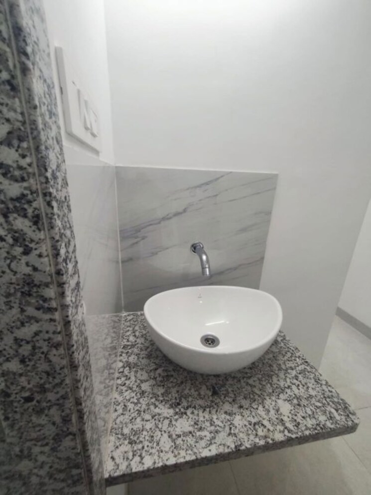 Bathroom, space-paramount-tower 3 Bedroom 1584 Sq.Ft. Apartment In Kondhwa Pune 9947448