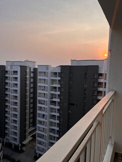 2 BHK Apartment For Sale in Majestique Manhattan Phase 2