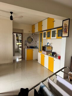 2 BHK + Extra Room Apartment For Rent in Apple Galaxy