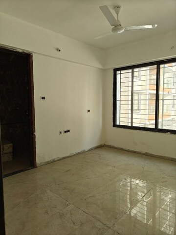 Room in 2 BHK Apartment at Unique Youtopia, Kharadi – for Rent