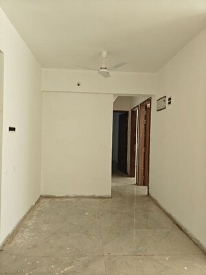 Room in 2 BHK Apartment at Unique Youtopia, Kharadi – for Rent