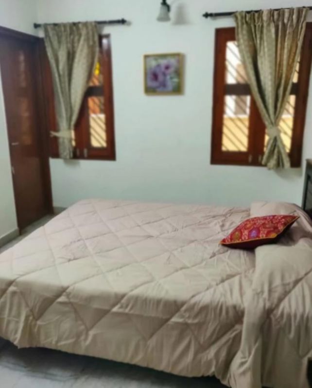2.5 BHK Apartment For Sale in Pitampura