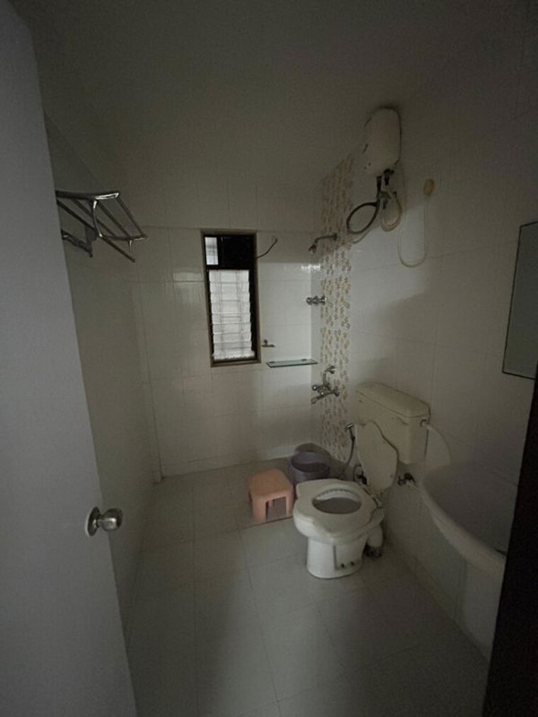 Bathroom, prakriti-apartments 2 Bedroom 1300 Sq.Ft. Apartment In Baner Pune 9947497