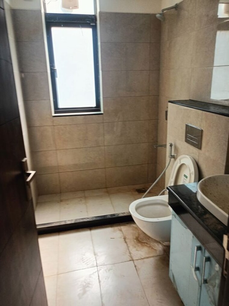 Bathroom, adani-samsara 4 Bedroom 2800 Sq.Ft. Builder Floor In Sector 60 Gurgaon 9933288