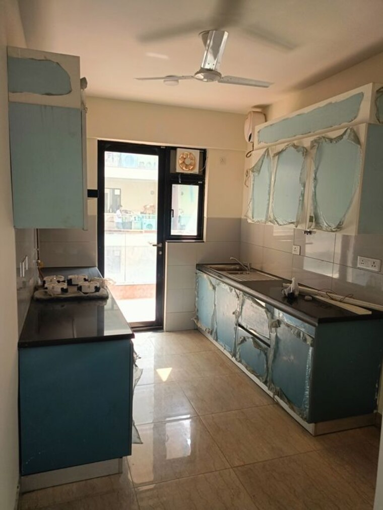 Kitchen, adani-samsara 4 Bedroom 2800 Sq.Ft. Builder Floor In Sector 60 Gurgaon 9933288