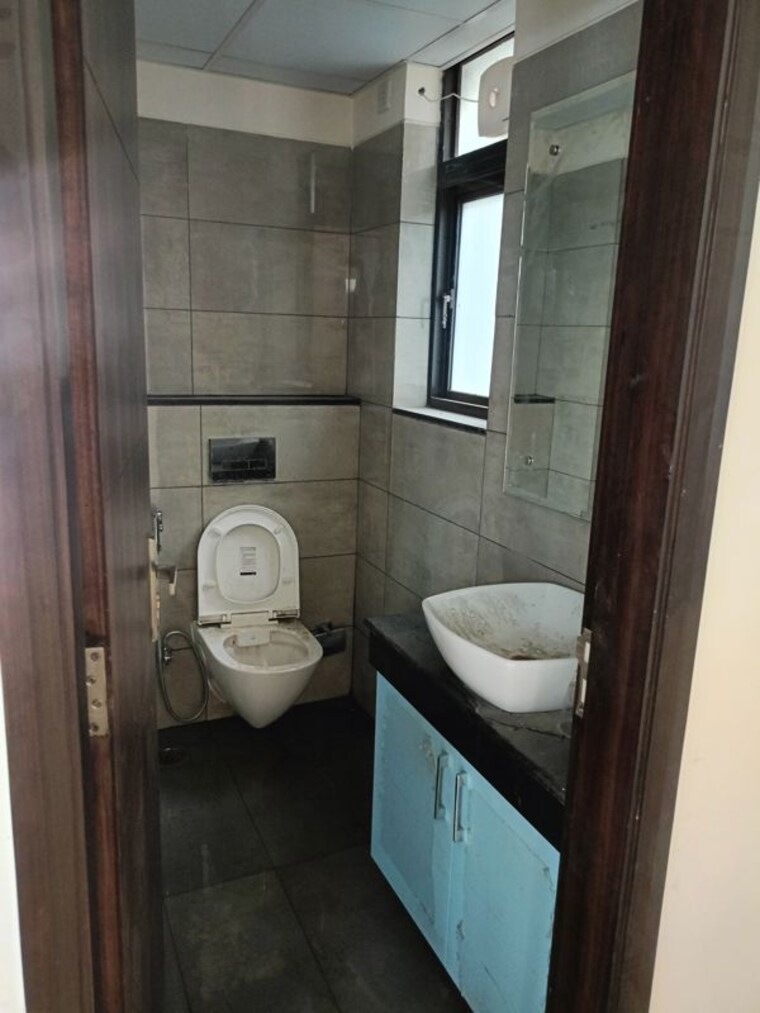 Bathroom, adani-samsara 4 Bedroom 2800 Sq.Ft. Builder Floor In Sector 60 Gurgaon 9933288