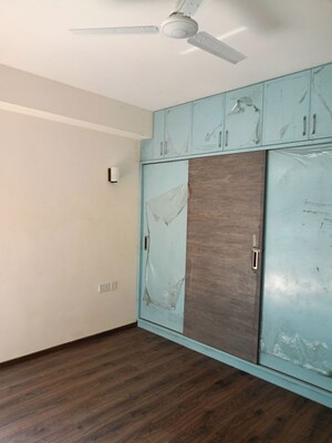 Room in 4 BHK Builder Floor at Adani Samsara, Sector 60 – for Rent