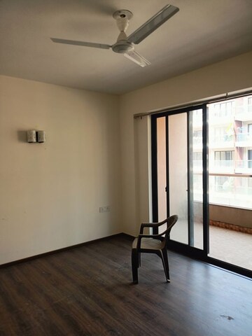 Room in 4 BHK Builder Floor at Adani Samsara, Sector 60 – for Rent
