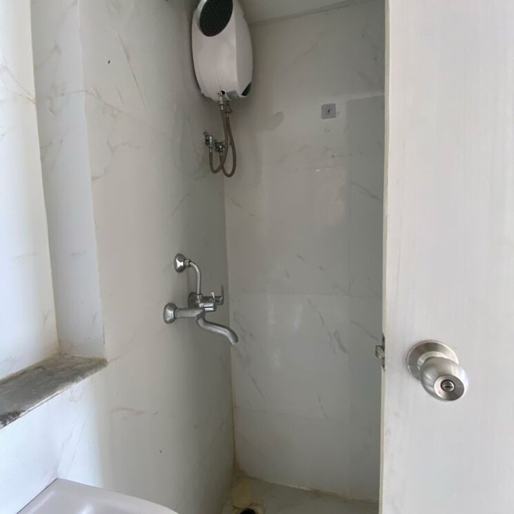 Bathroom, runwal-gardens-phase-2 1.5 Bedroom 504 Sq.Ft. Apartment In Dombivli East Thane 9947552