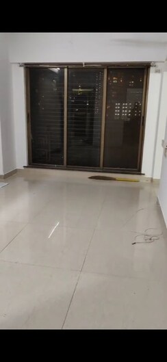 2 BHK Apartment For Rent in Mandalik Nagar CHS
