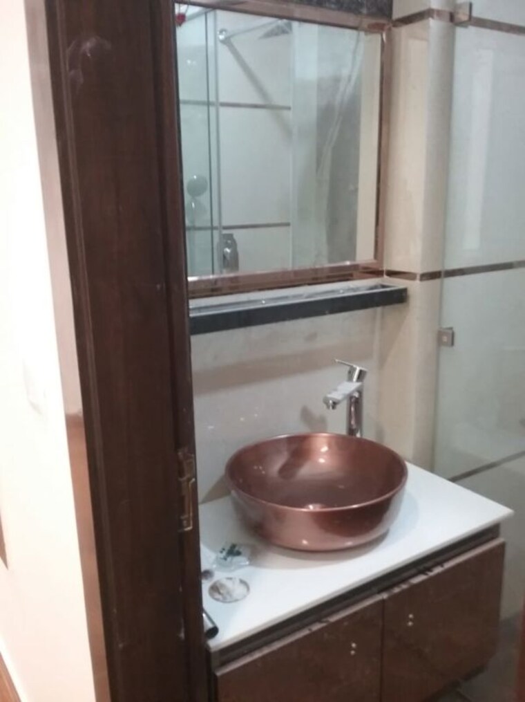 Bathroom, anant-raj-ashok-estate 3 Bedroom 1550 Sq.Ft. Builder Floor In Sector 63a Gurgaon 9947584