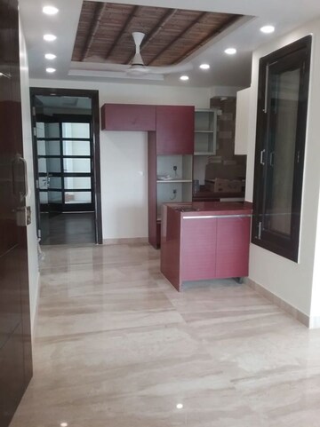 Room in 3 BHK Builder Floor at Anant Raj Ashok Estate, Sector 63a – for Sale