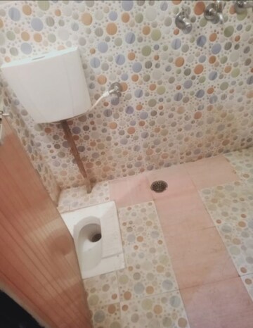 Bathroom in 1 BHK Independent House at Aliganj – for Rent