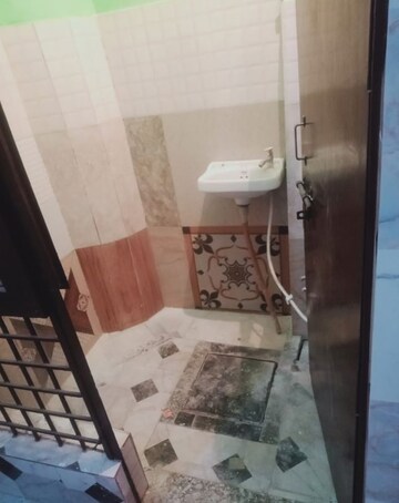  1 BHK Independent House at Aliganj – for Rent