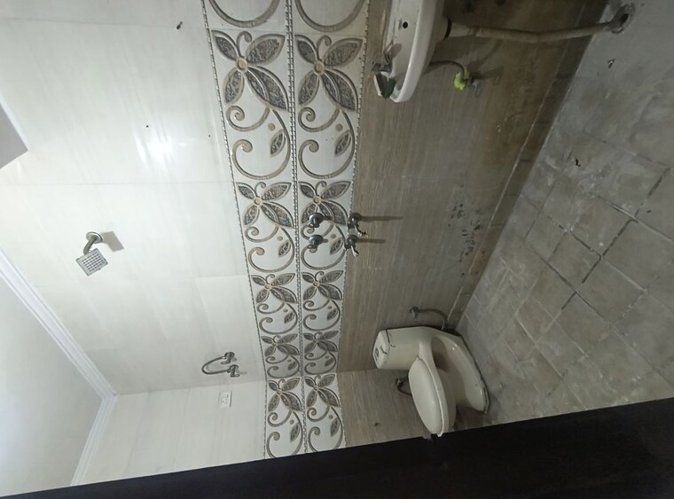 Bathroom, govindpuri 2 Bedroom 700 Sq.Ft. Builder Floor In Govindpuri Delhi 9947599