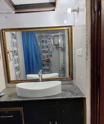 Bedroom in 1 BHK Villa at Aliganj – for Rent