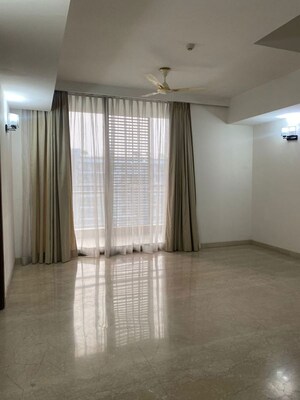 Room in 4 BHK Apartment at M3M Merlin, Sector 67 – for Rent