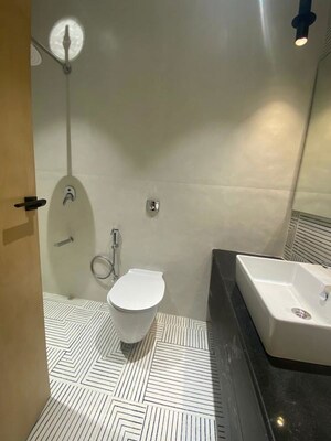 Bathroom in 2 BHK Apartment at Shapoorji Pallonji The Canvas Residences, Sewri – for Sale