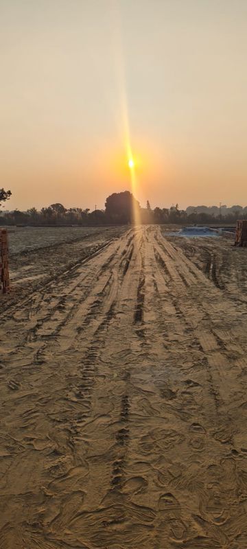 Plot For Sale in Sultanpur Road
