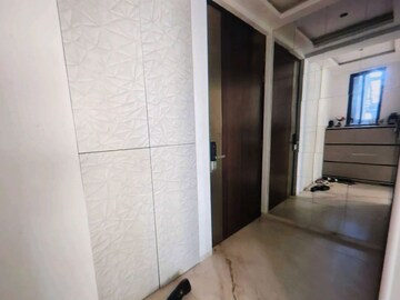 Room in 3 BHK Apartment at Lodha Trump Tower, Worli – for Rent