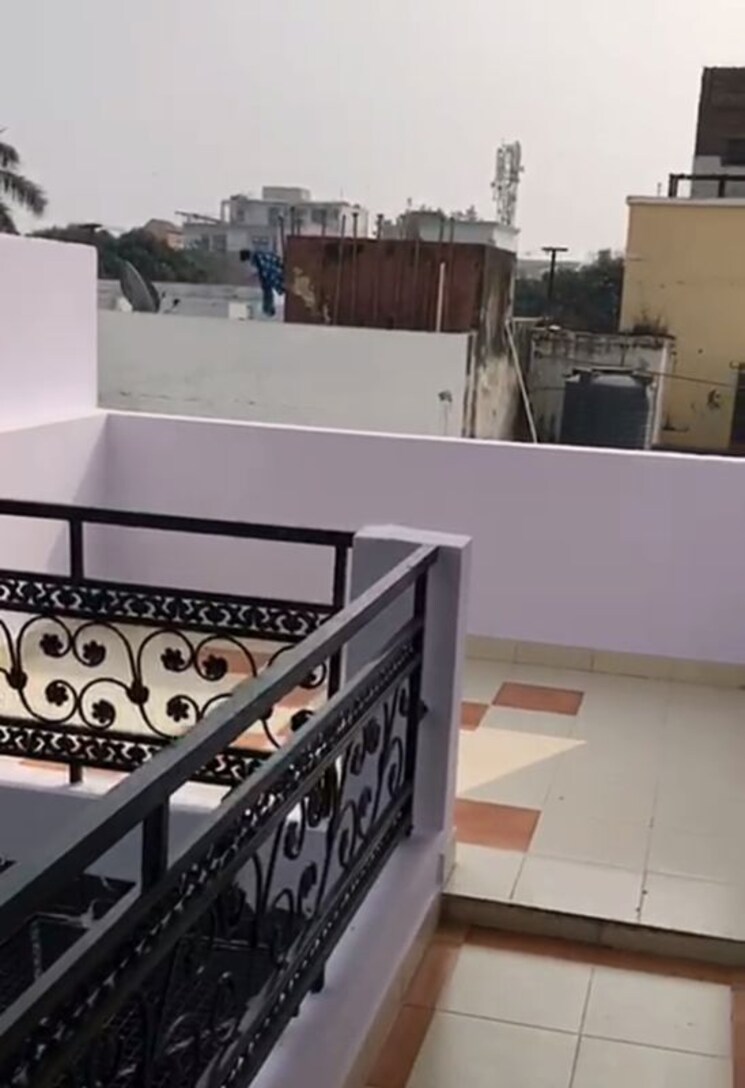 Master Bedroom, aliganj 2 Bedroom 1800 Sq.Ft. Villa In Aliganj Lucknow 9947727